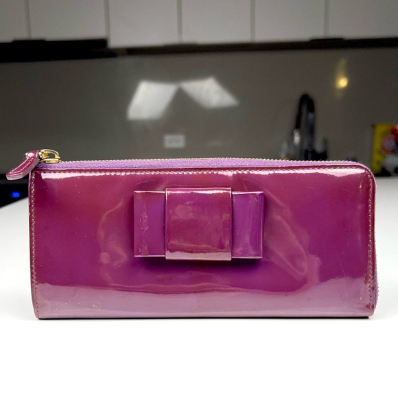 Miu Miu Pattent Leather Bow Wallet Purple - Picture 2 of 8